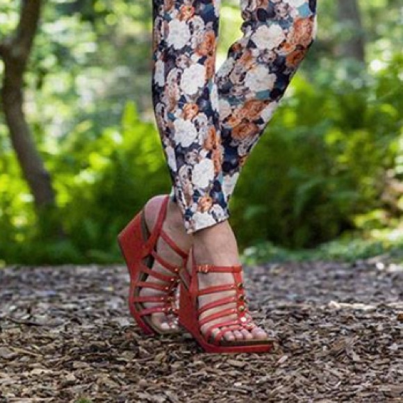 Coral Leather Strappy Studs Wedge Platform Sandal - Picture 2 of 5